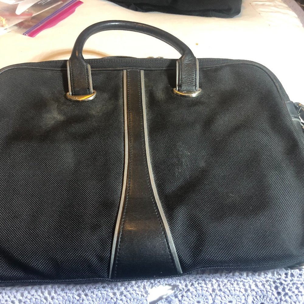TUMI Laptop Computer Brief Case. 15.3"W x 10.8"H x 2"D Black Nylon